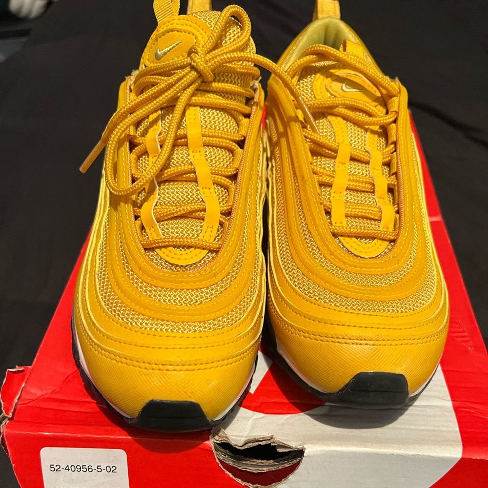 Yellow airmax 97